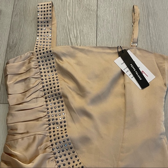 NWT PEPPE PELUSO Golden-Cream Satin Riveted Sleeveless Mini Evening Dress Size M - Picture 2 of 13